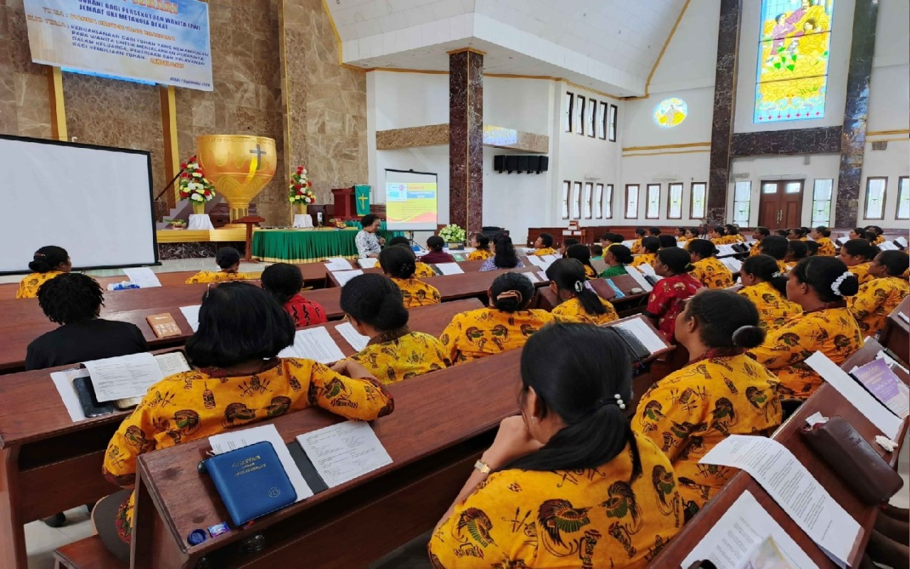SEMINAR SEHARI PEMBINAAN ROHANI BAGI PERSEKUTUAN WANITA PW JEMAAT GKI METANOIA DEKAI